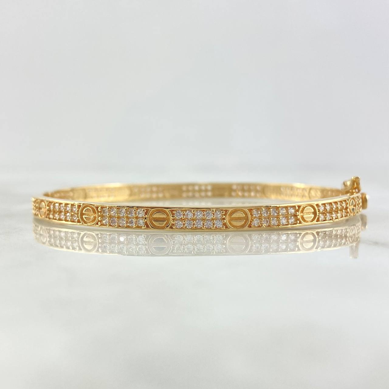 Pulso Aro Tornillo 9.6gr / 17cm / 4mm Circones Blancos Oro Amarillo 18K *
