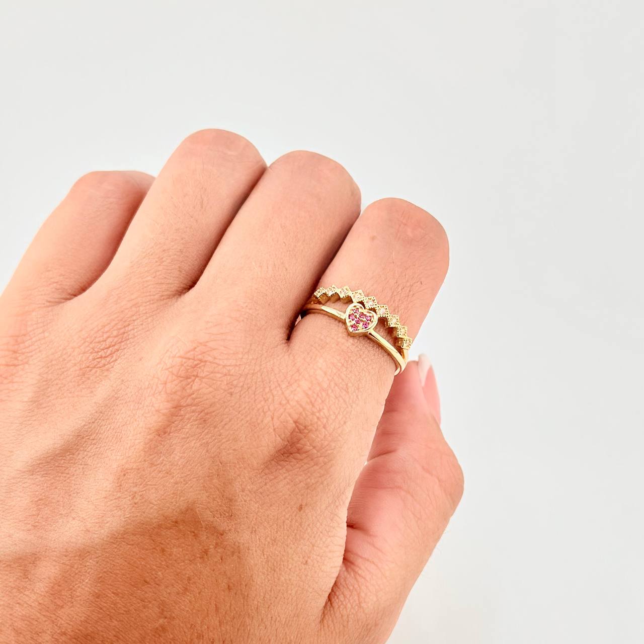 Anillo Corazón Chispeado 3.1g / T7 3/4 Oro Amarillo 18K