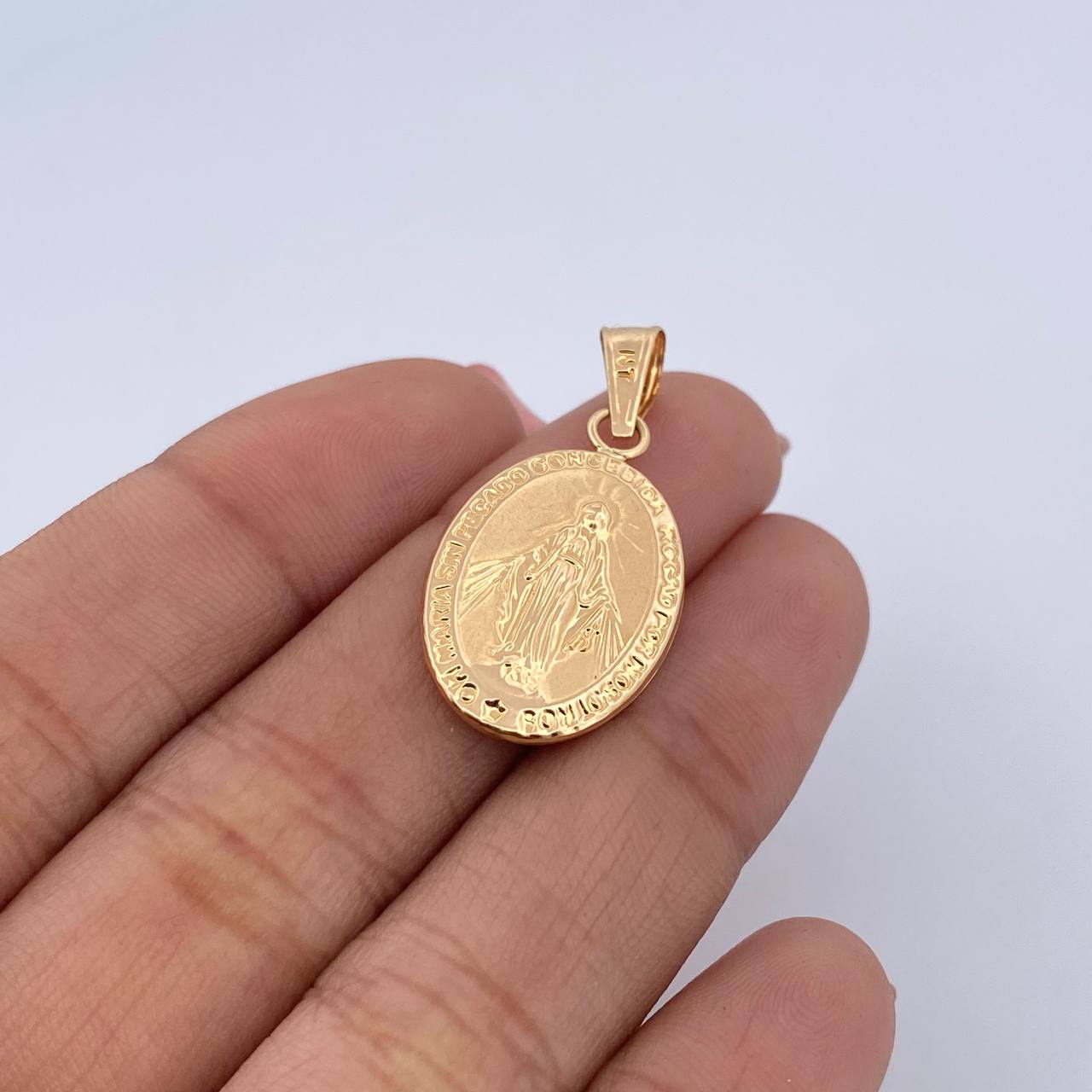 Dije Virgen Milagrosa 1.65gr / 3.1cm / Troquelado Oro Amarillo 18K &
