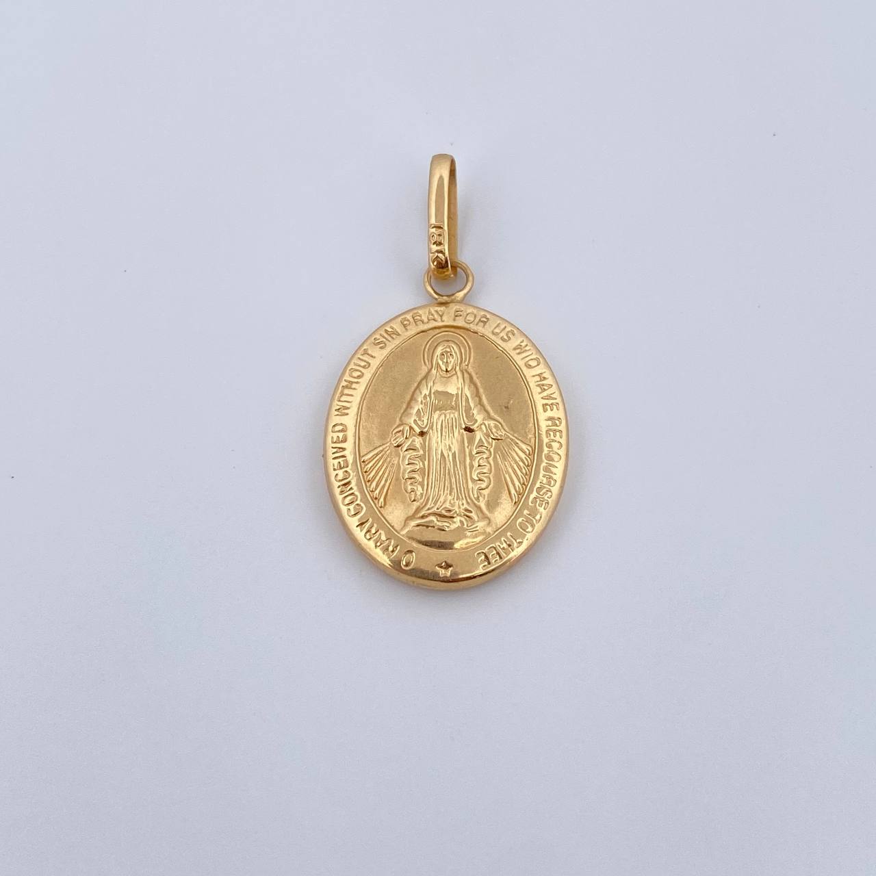 Dije Virgen Milagrosa 1.95gr / 3.2cm / Troquelado Oro Amarillo 18K &