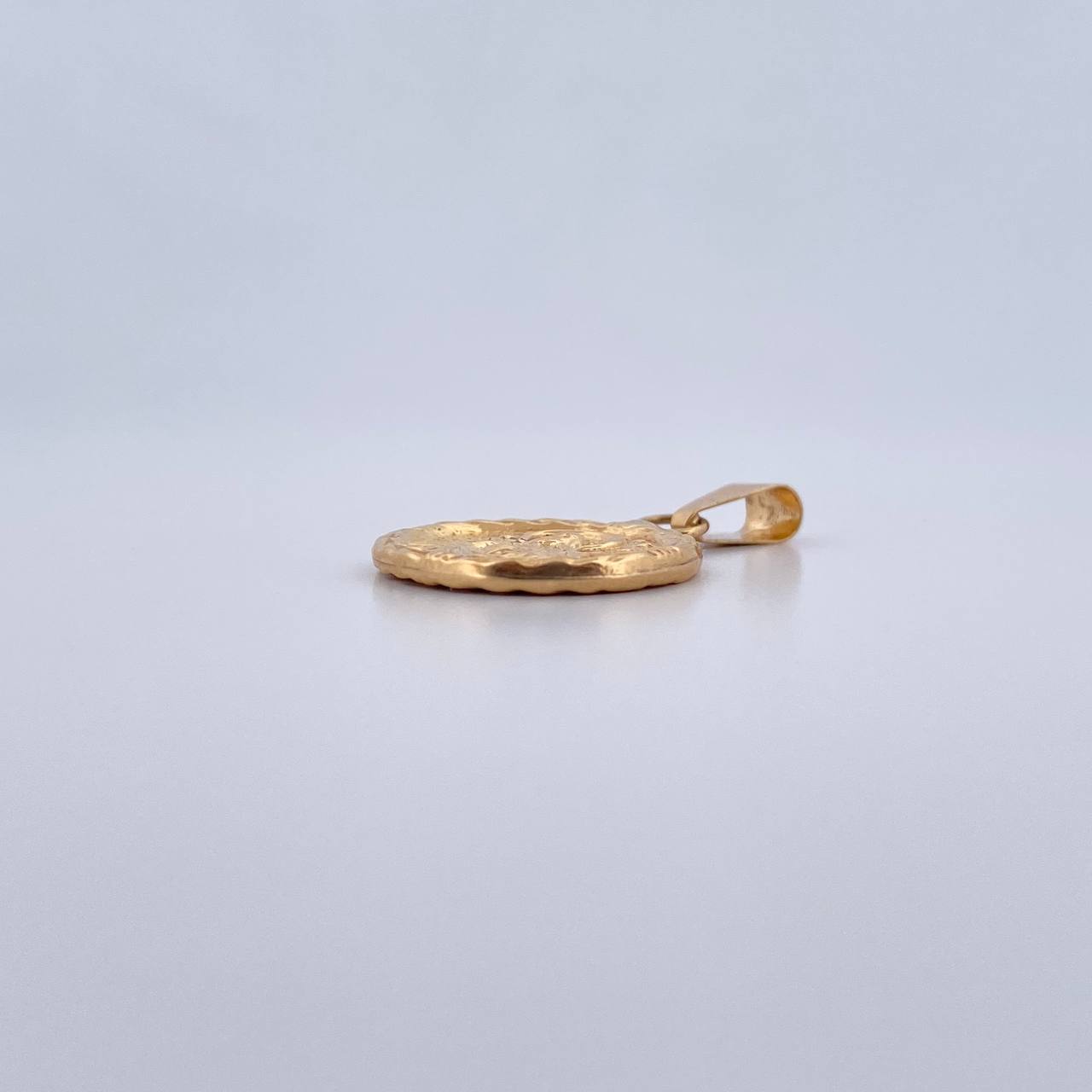 Dije Sagrado Corazon De Jesus 1.6gr / 2.7cm / Troquelado Oro Amarillo 18K &