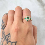 Anillo Flor Estrellada 1.85gr / T7 1/4 / Oro Amarillo 18K ©