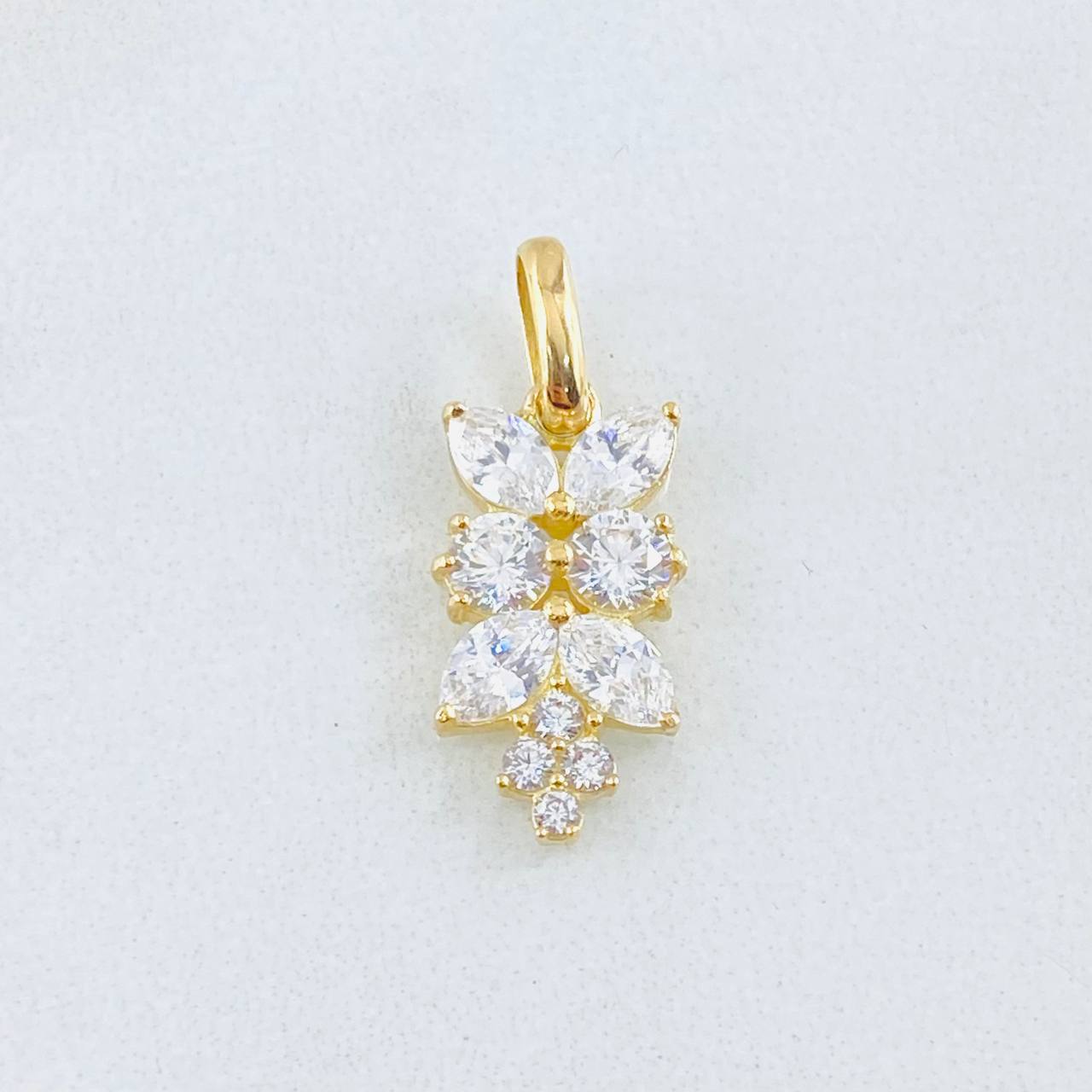 Dije Espiga Seguida 1.35gr / 2.2cm / Oro Amarillo 18K ©