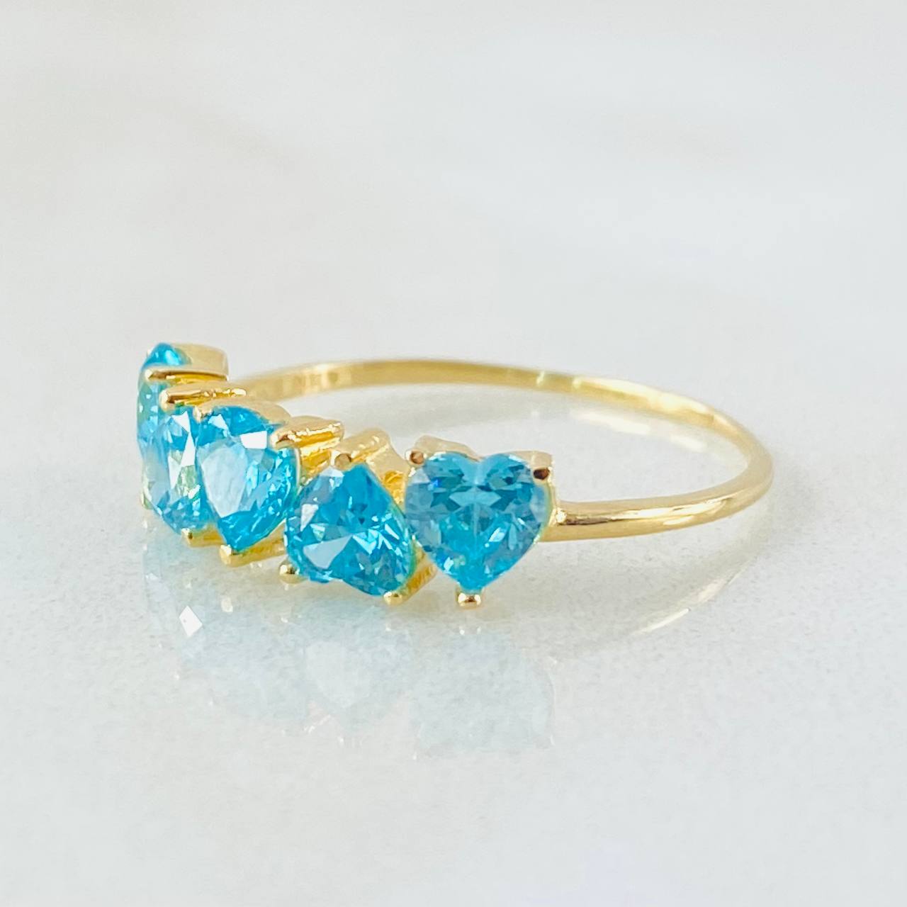 Anillo Corazones Línea 1.5gr / T6 / Oro Amarillo 18K