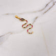 Dije Serpiente  1.7gr / 3.8cm / Circones Negros-Blancos-Fucsias Oro Amarillo 18K $