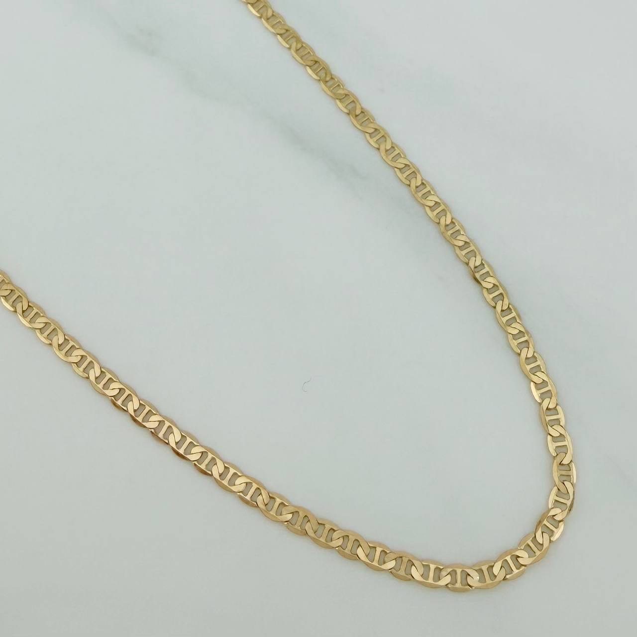 Cadena Escalera Plana 2.3 g / 60.5 cm / 0.8 mm Oro Amarillo 18K