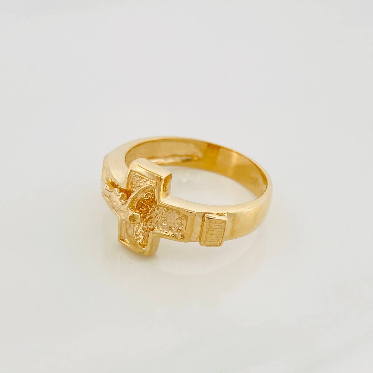 Anillo Cruz 5.75 g / T8 3/4 Oro Amarillo 18K