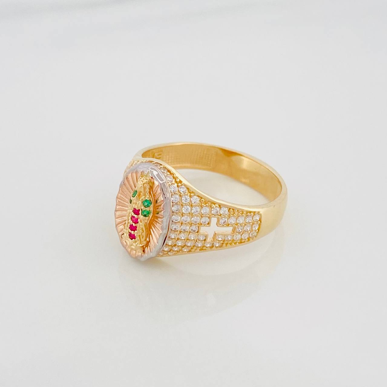 Anillo Virgen Guadalupe 4.95 g / T8 3/4 Tres Oros 18K