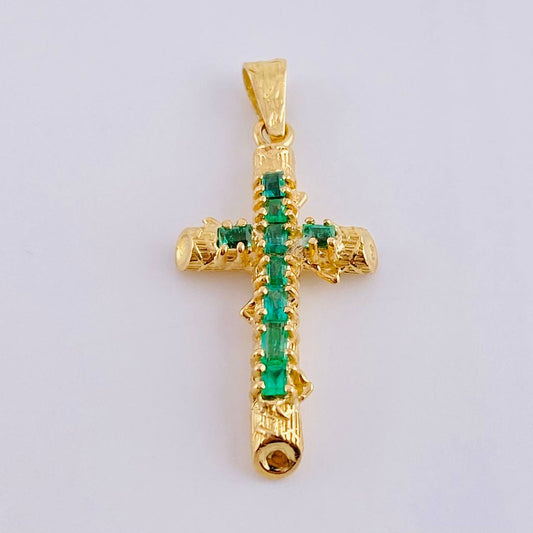 Dije Cruz Tronco Puntas Planas Esmeraldas 1,1 Qts 1.75 g / 2.8 cm Oro Amarillo 18K