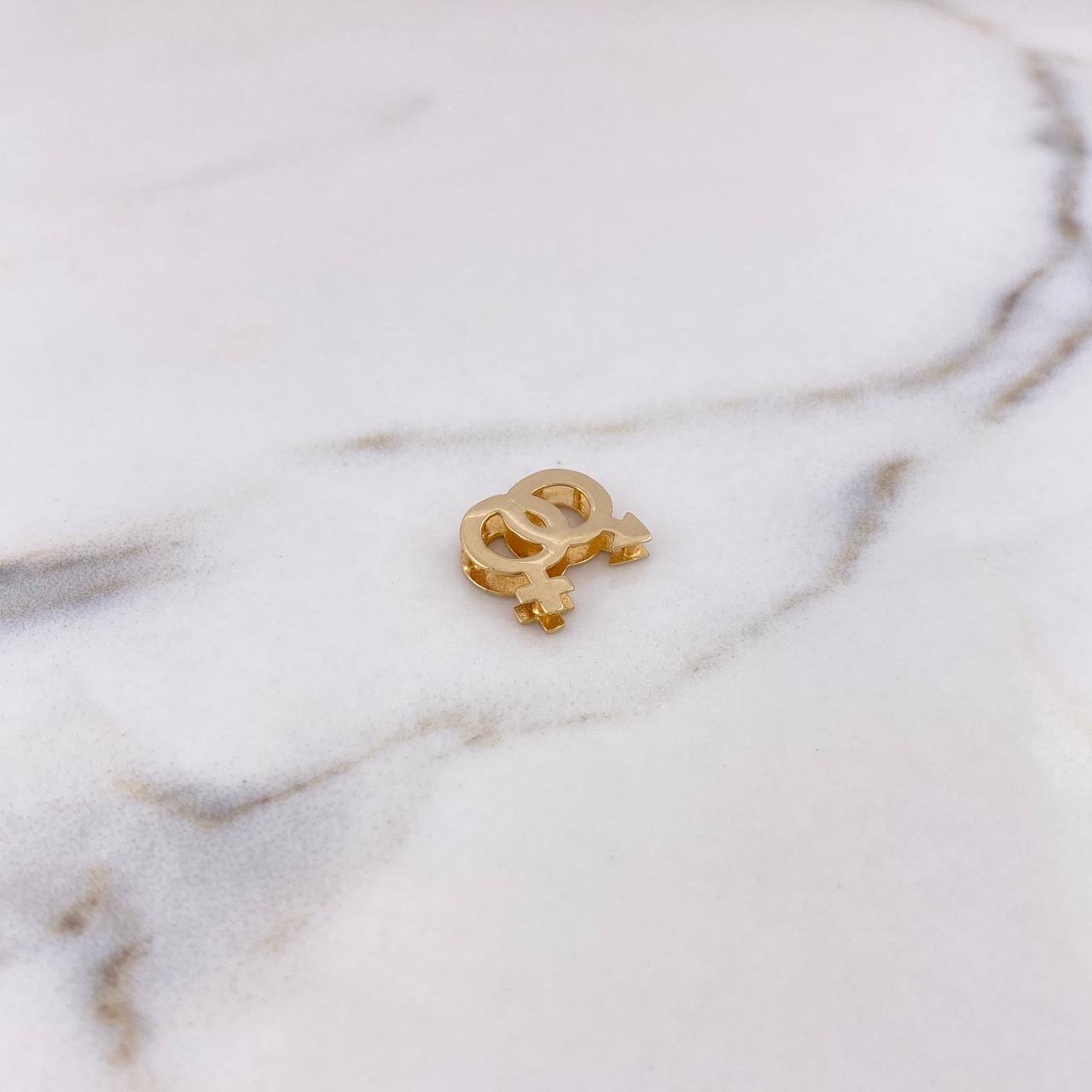 Dije Generos 1.75gr / 1.4cm / Oro Amarillo 18K $