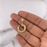 Dije Clavo 2.6gr / 2.6cm / Circones Blancos Oro Amarillo 18K $