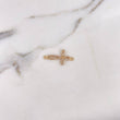Herraje Cruz 1.2gr / 2.9cm / Circones Blancos Oro Amarillo 18K $
