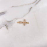 Herraje Cruz 1.2gr / 2.9cm / Circones Blancos Oro Amarillo 18K $