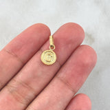 Dije Letra C 0.55gr / 1.5cm / Circulo Texturizado Rayado Oro Amarillo 18K