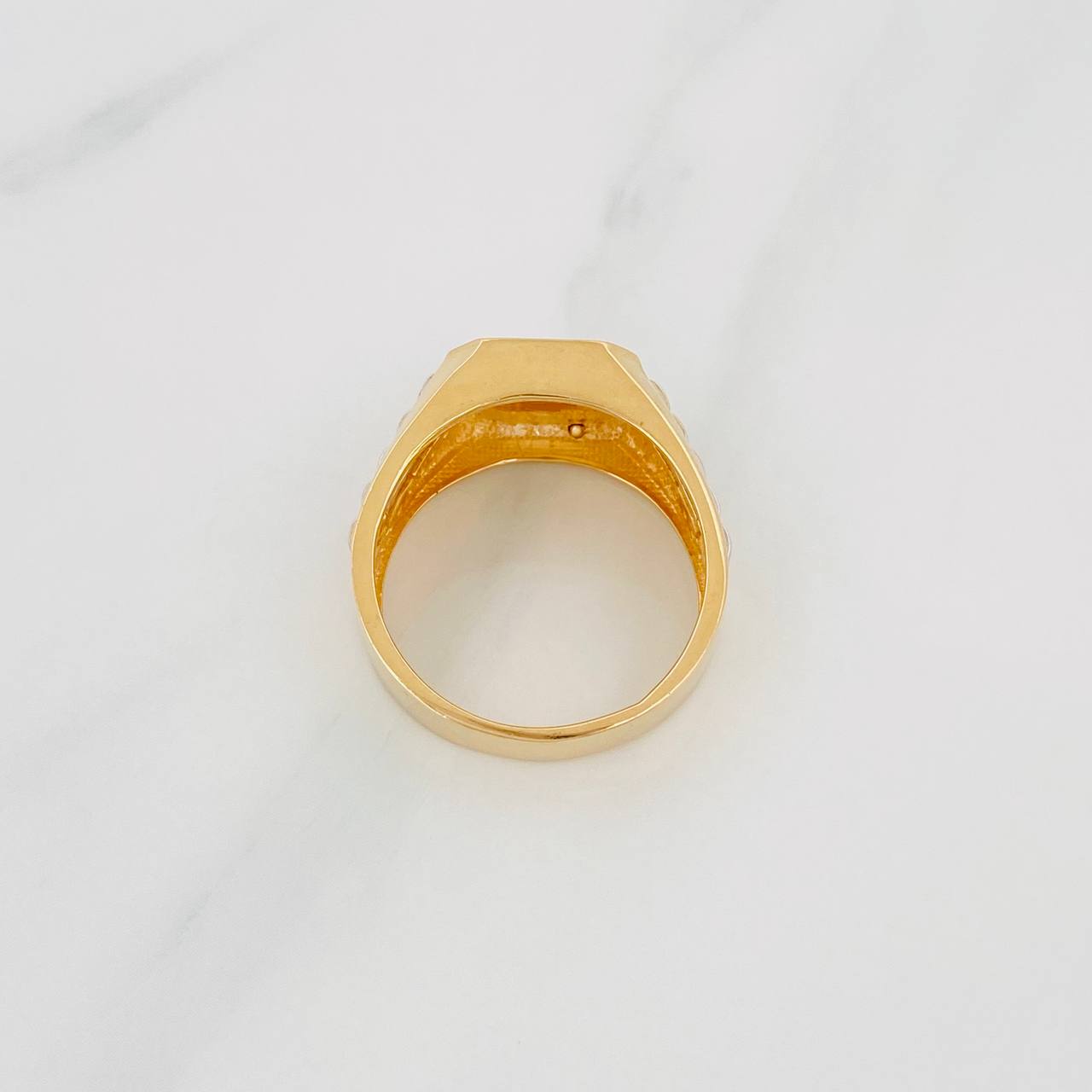 Anillo Sello Corona 7.85g / T10 Tres Oros 18K