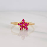 Anillo Flor 1.45g / T7 1/2 Oro Amarillo 18K