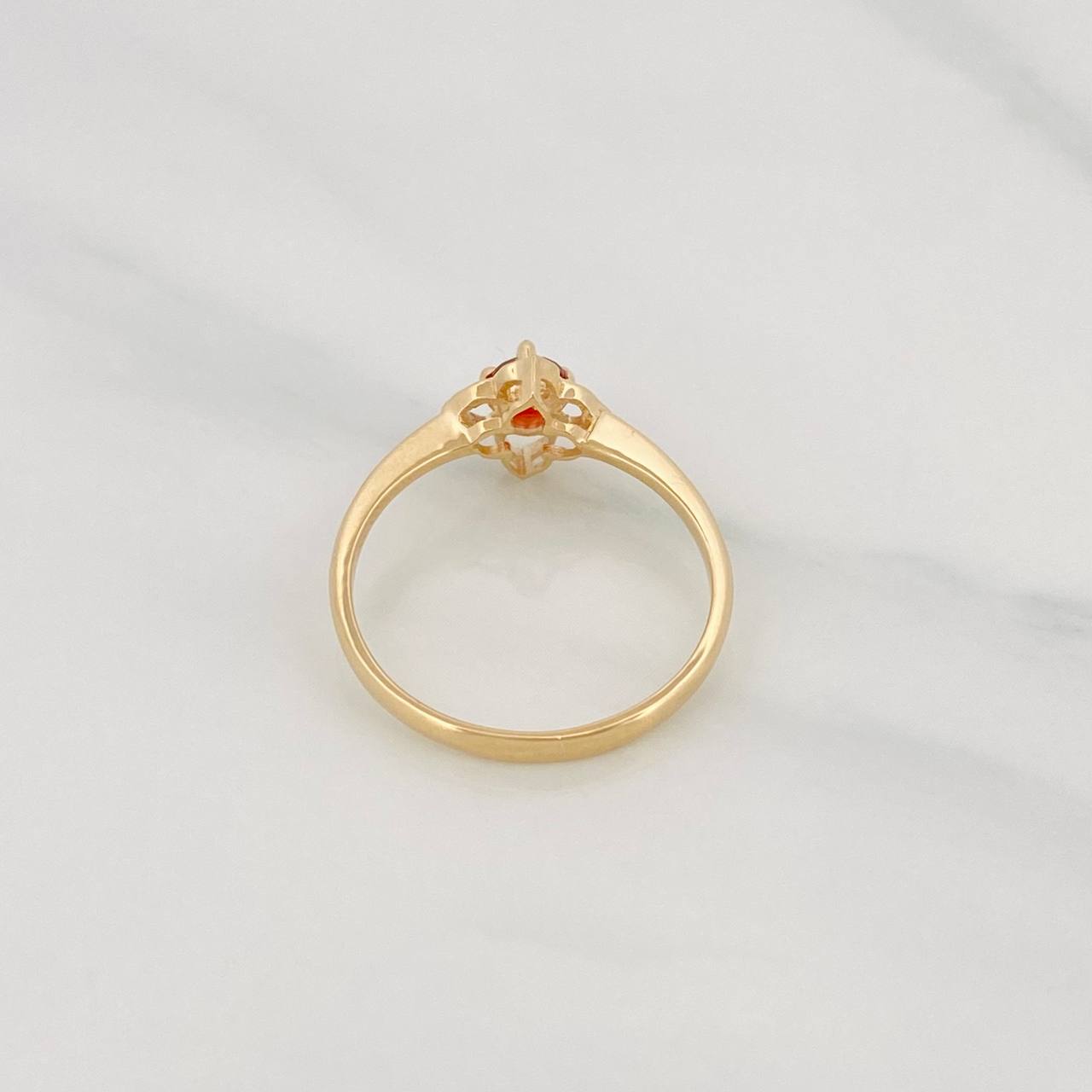 Anillo Flor 1.9g / T7 1/2 Oro Amarillo 18K