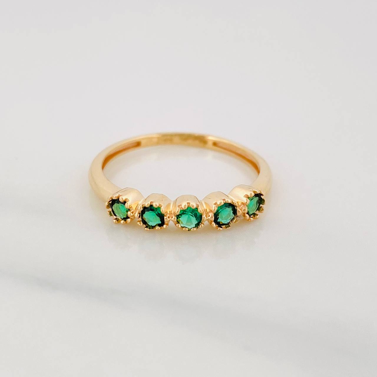 Anillo Estela 1.4g / T5 3/4 Oro Amarillo 18K