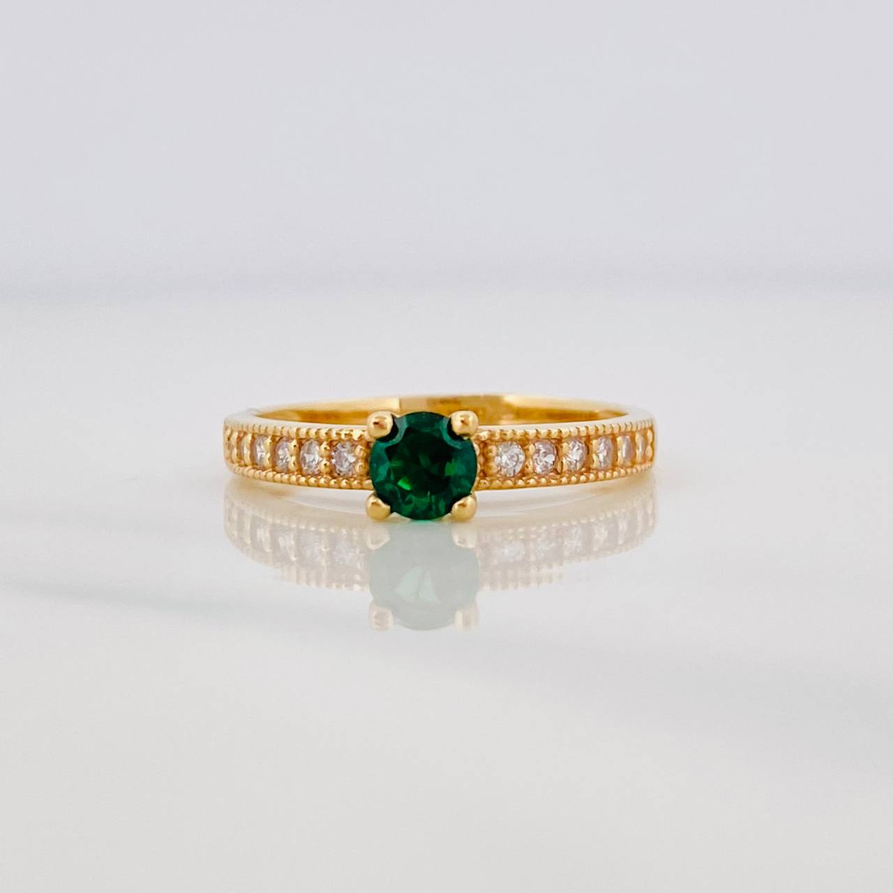 Anillo Solitario Churumbela 2.35g / T7 Oro Amarillo 18K