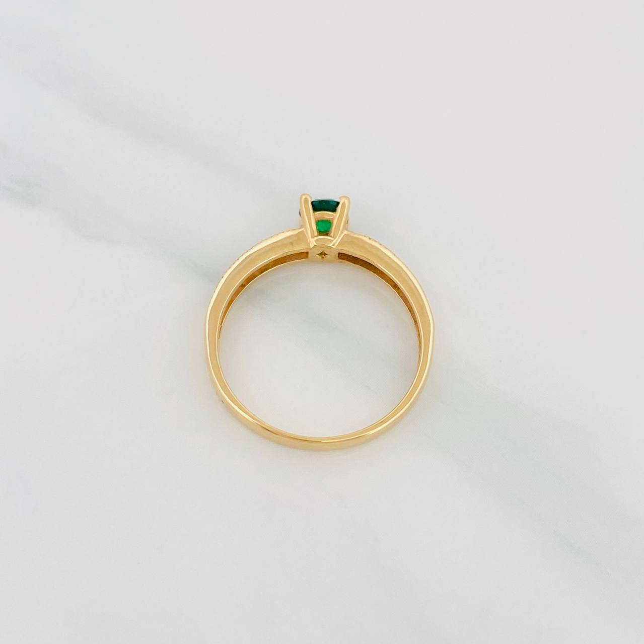 Anillo Solitario Churumbela 2.35g / T7 Oro Amarillo 18K
