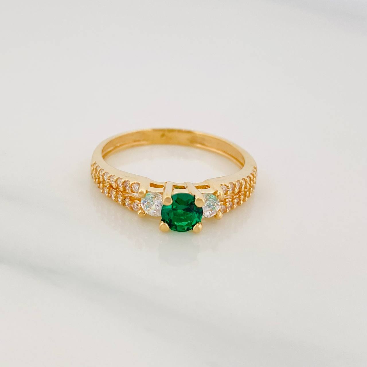 Anillo Solitario Churumbela 2.65g / T7 Oro Amarillo 18K