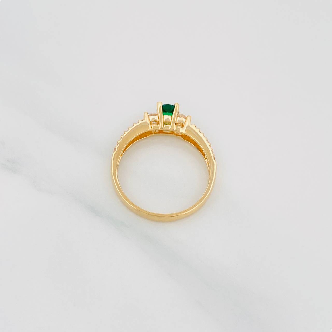 Anillo Solitario Churumbela 2.65g / T7 Oro Amarillo 18K
