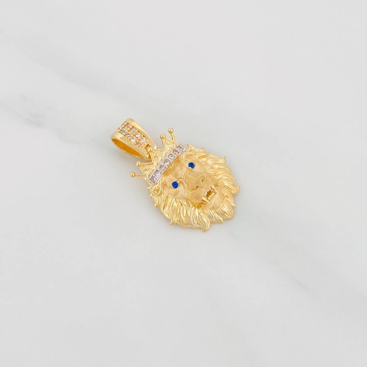 Dije Leon 3.8g / 2.6cm Dos Oros Amarillo Blanco 18K