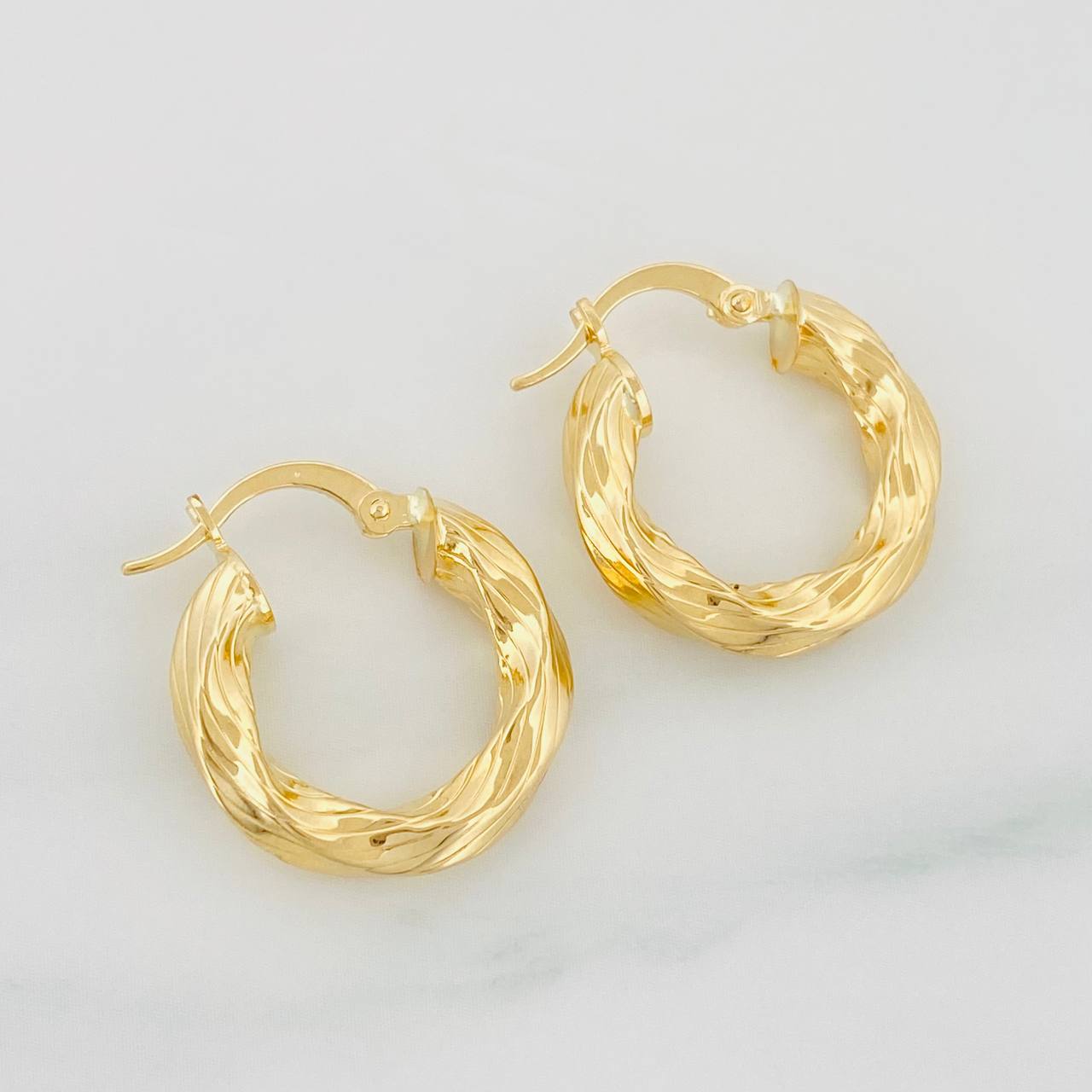 Candongas Kari Rayada 2.6g / 2cm Oro Amarillo 18K
