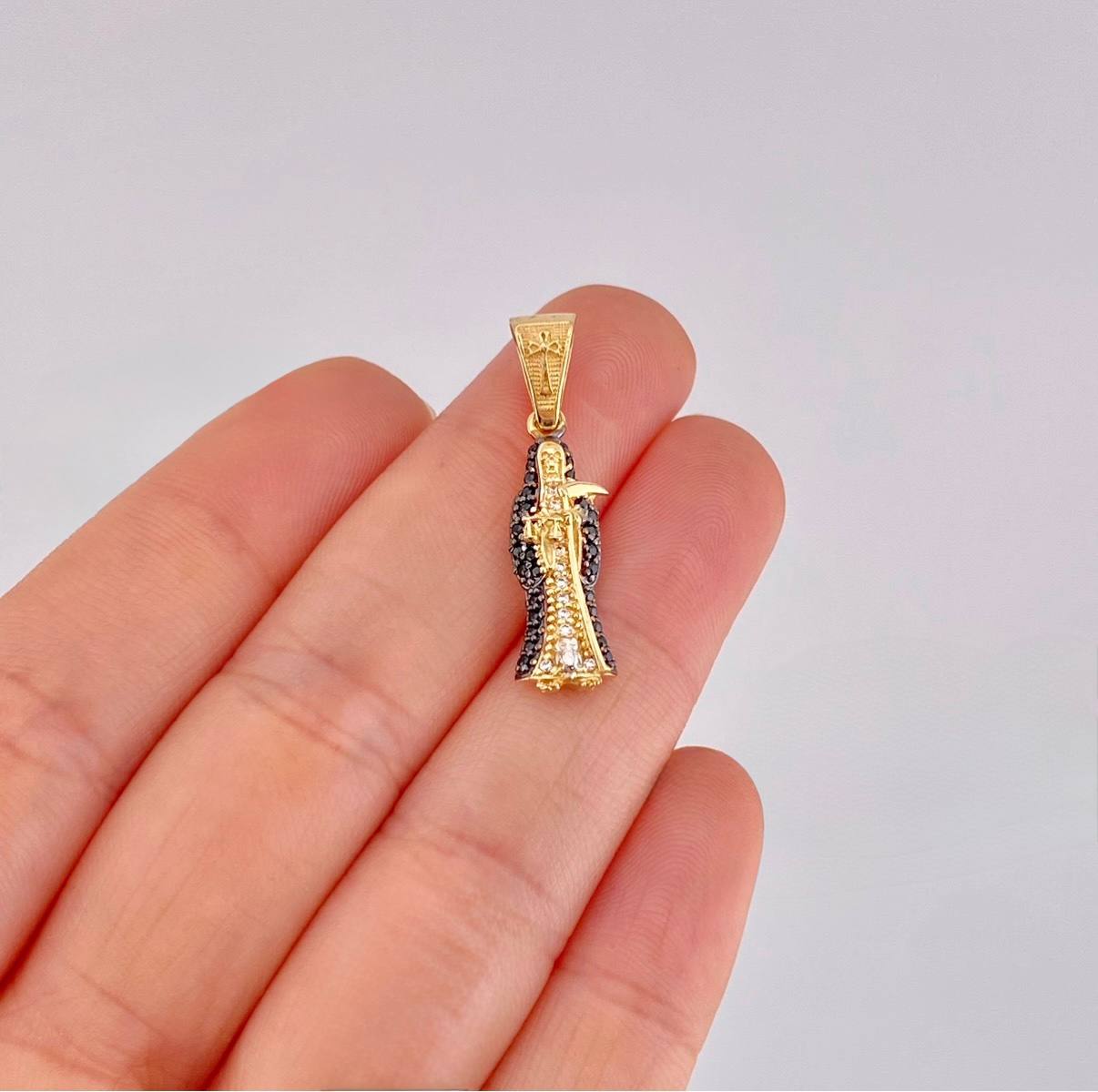 Dije Santa Muerte 2.65g / 3cm Dos Oros Negro Amarillo 18K