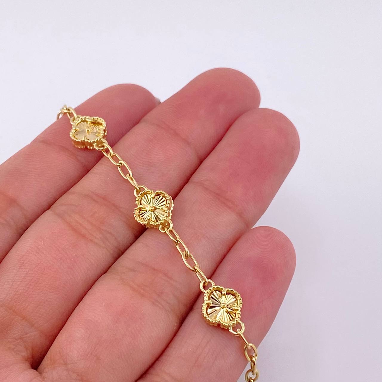 Pulso Aro Seguido Trébol 4.15g / 18.5cm / 2.5mm Oro Amarillo 18K