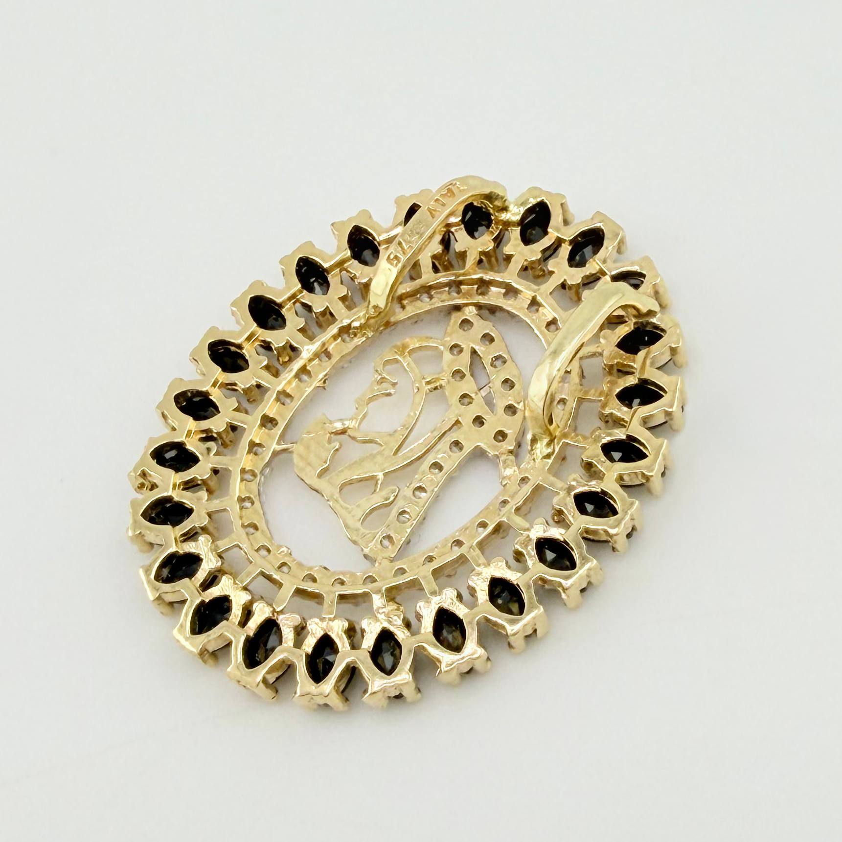 Dije Herraje Silueta Virgen Maria 2.8gr / 2.5cm / Oro Amarillo 18K