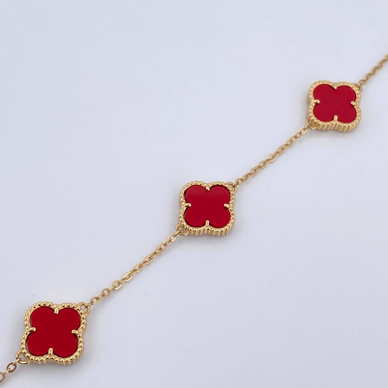 Pulso Aro Seguido Trebol Gradual 4.95gr / 17cm-19.2cm / 1.3mm Agata Roja Oro Amarillo Nac.Esp. 18K $