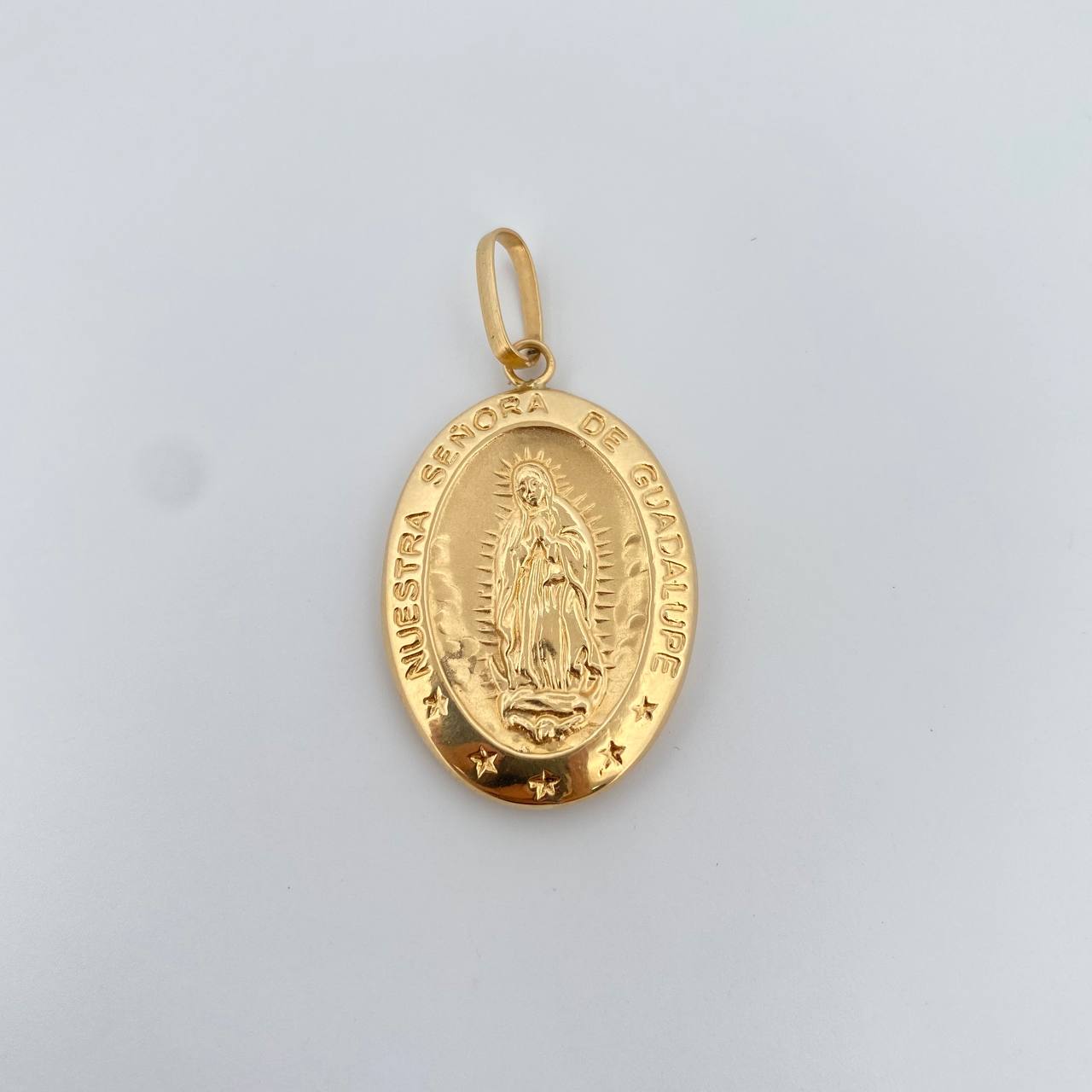 Dije Virgen Guadalupe 3.65gr / 4.3cm / Troquelado Oro Amarillo 18K &