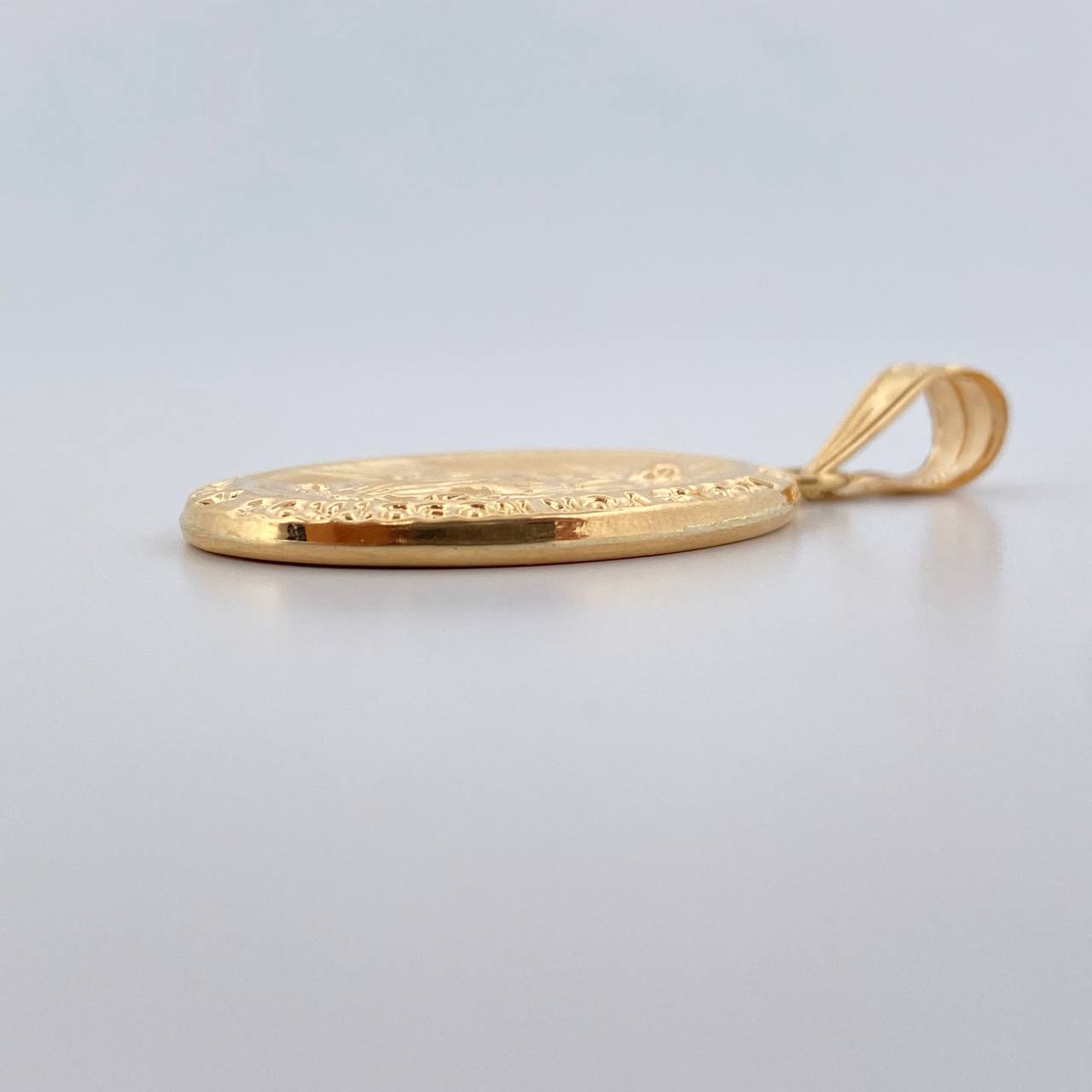 Dije Virgen Milagrosa 3.05gr / 4.1cm / Troquelado Oro Amarillo 18K &