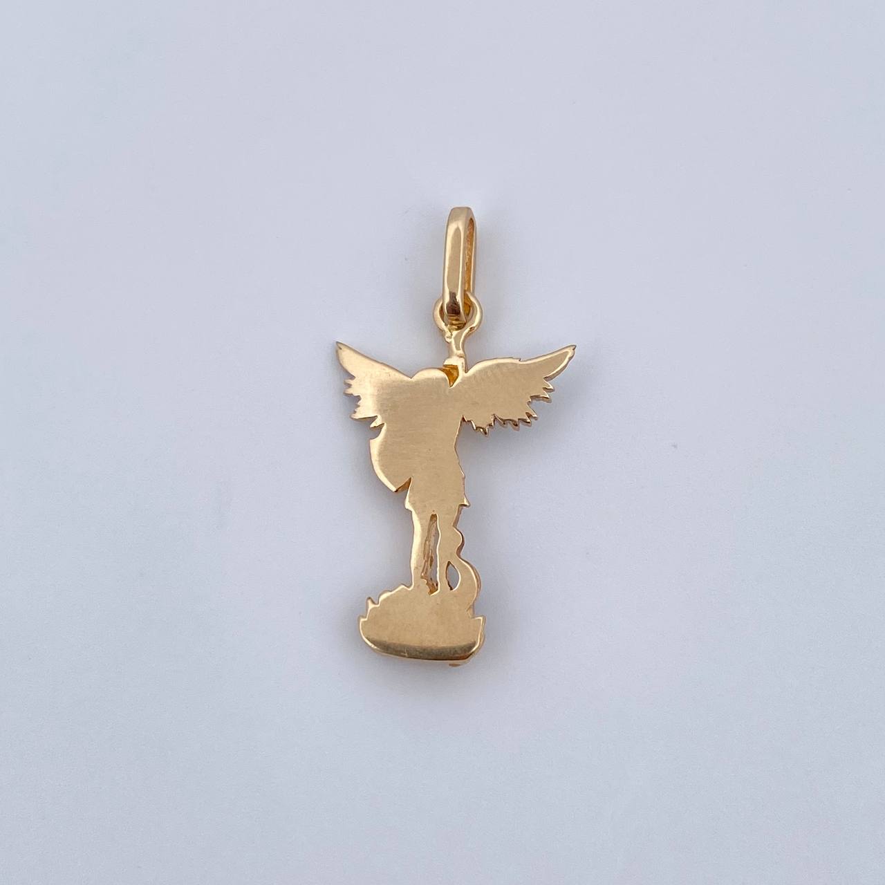 Dije San Miguel Arcángel 1.05gr / 2.3cm / Tres Oros 18K $