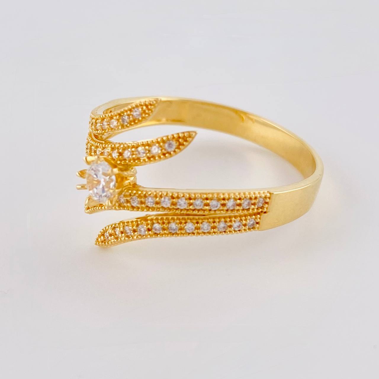 Anillo Olas Convexas 4.6 g / T10 1/4 Oro Amarillo 18K