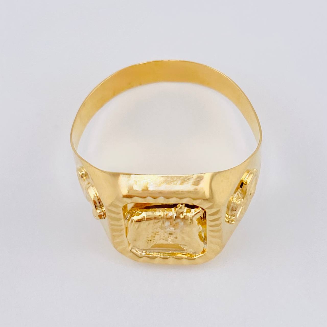Anillo Sello Caballo Dolar 4.05 g / T12 1/2 Oro Amarillo 18K