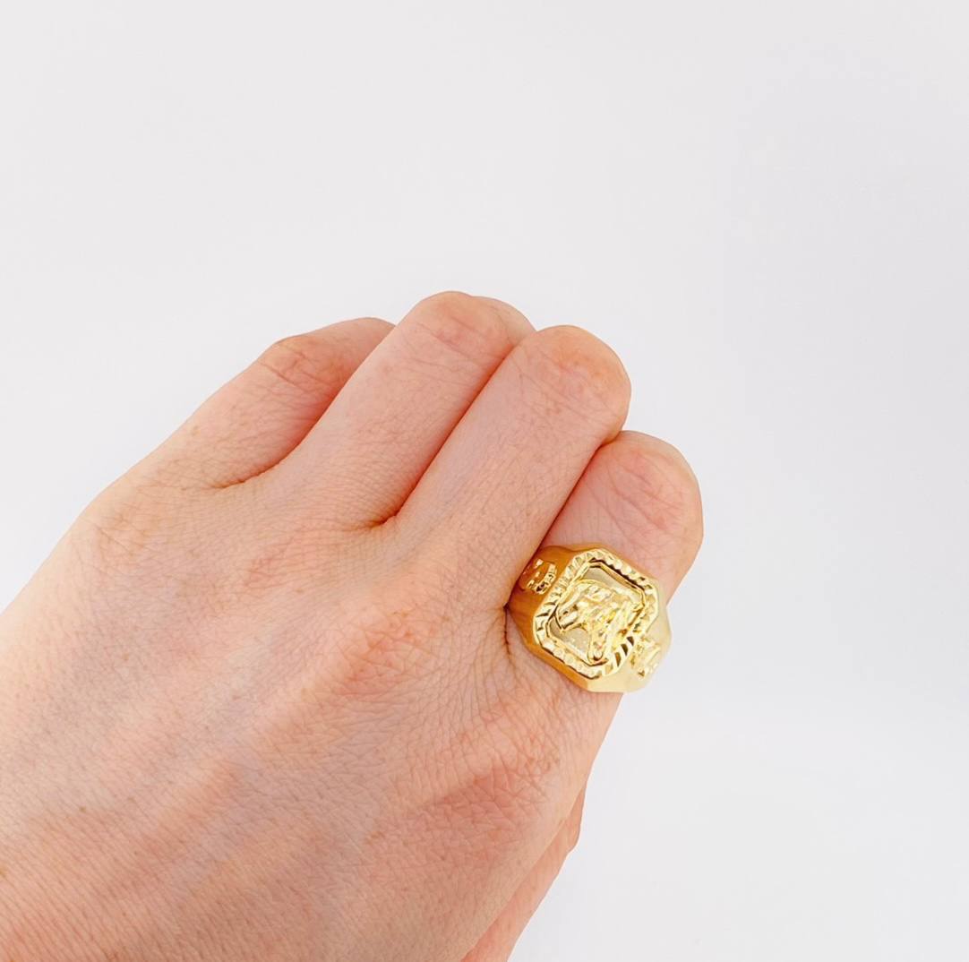 Anillo Sello Caballo Dolar 4.05 g / T12 1/2 Oro Amarillo 18K