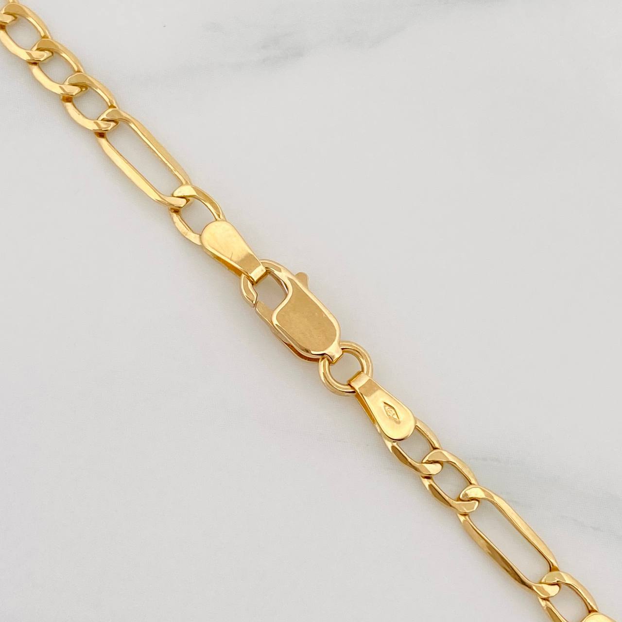 Cadena Figaro 5.6g / 60cm / 3.35mm Oro Amarillo 18K