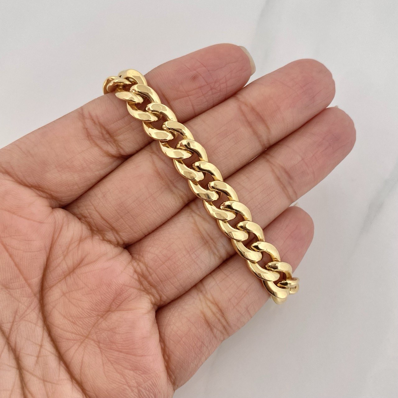 Pulso Cubano 7.25g / 21cm / 8.06mm Oro Amarillo 18K