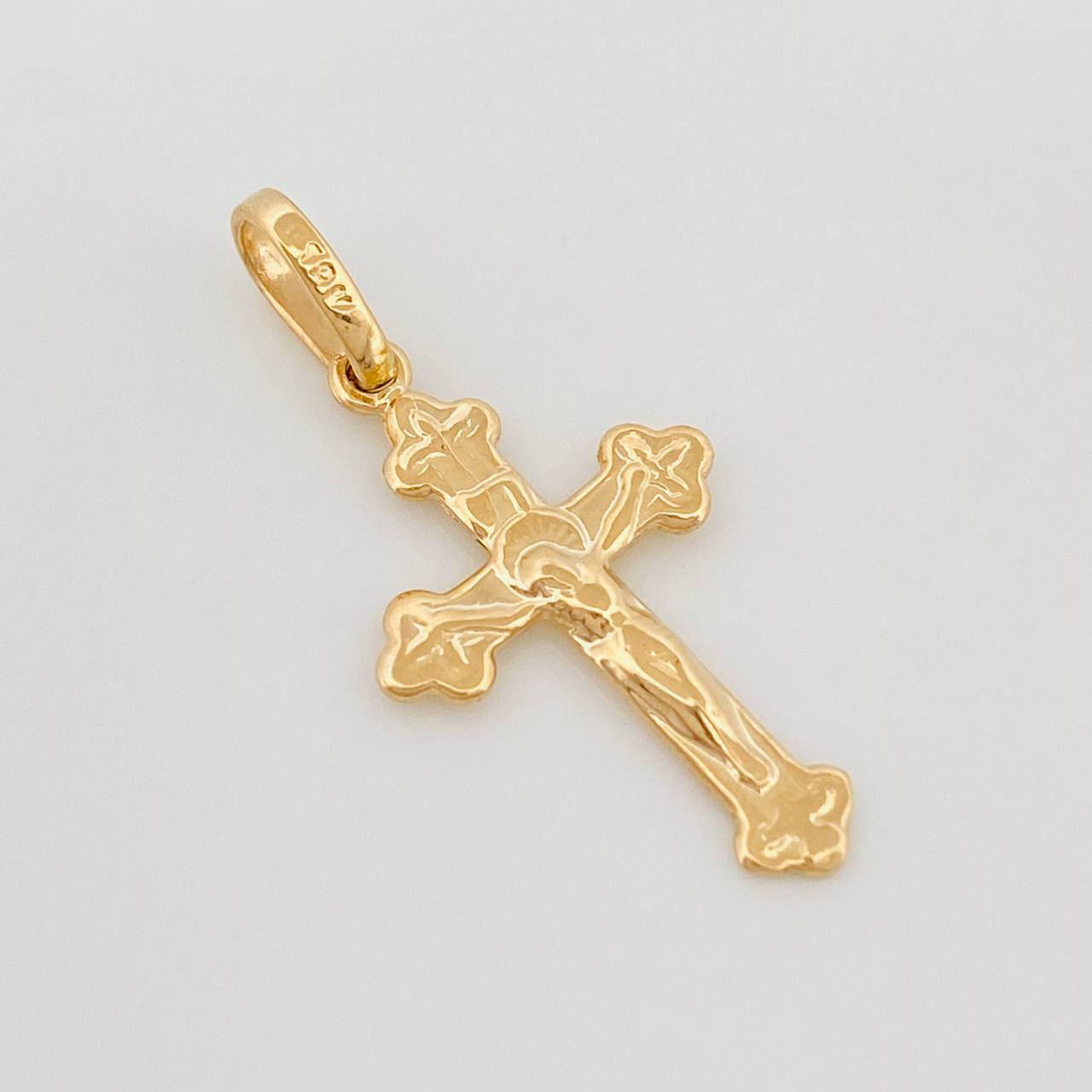 Dije Cruz Cristo 0.7 g / 2.5 cm Oro Amarillo 18K