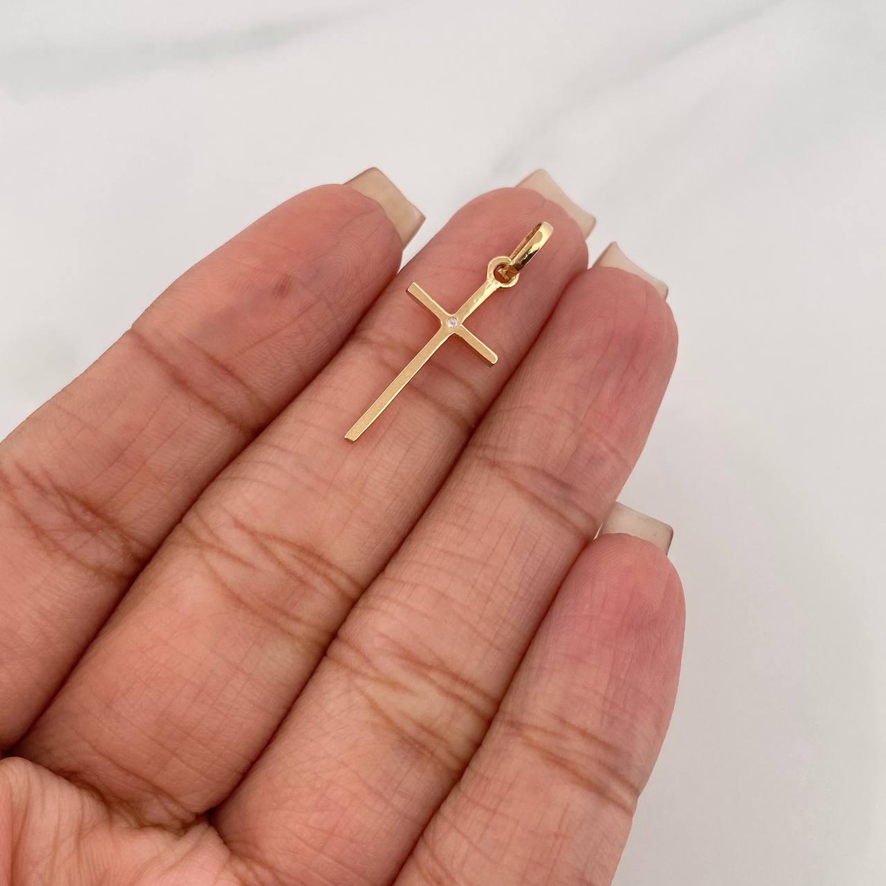 Dije Cruz 0.65 g / 2.8 cm Oro Amarillo 18K