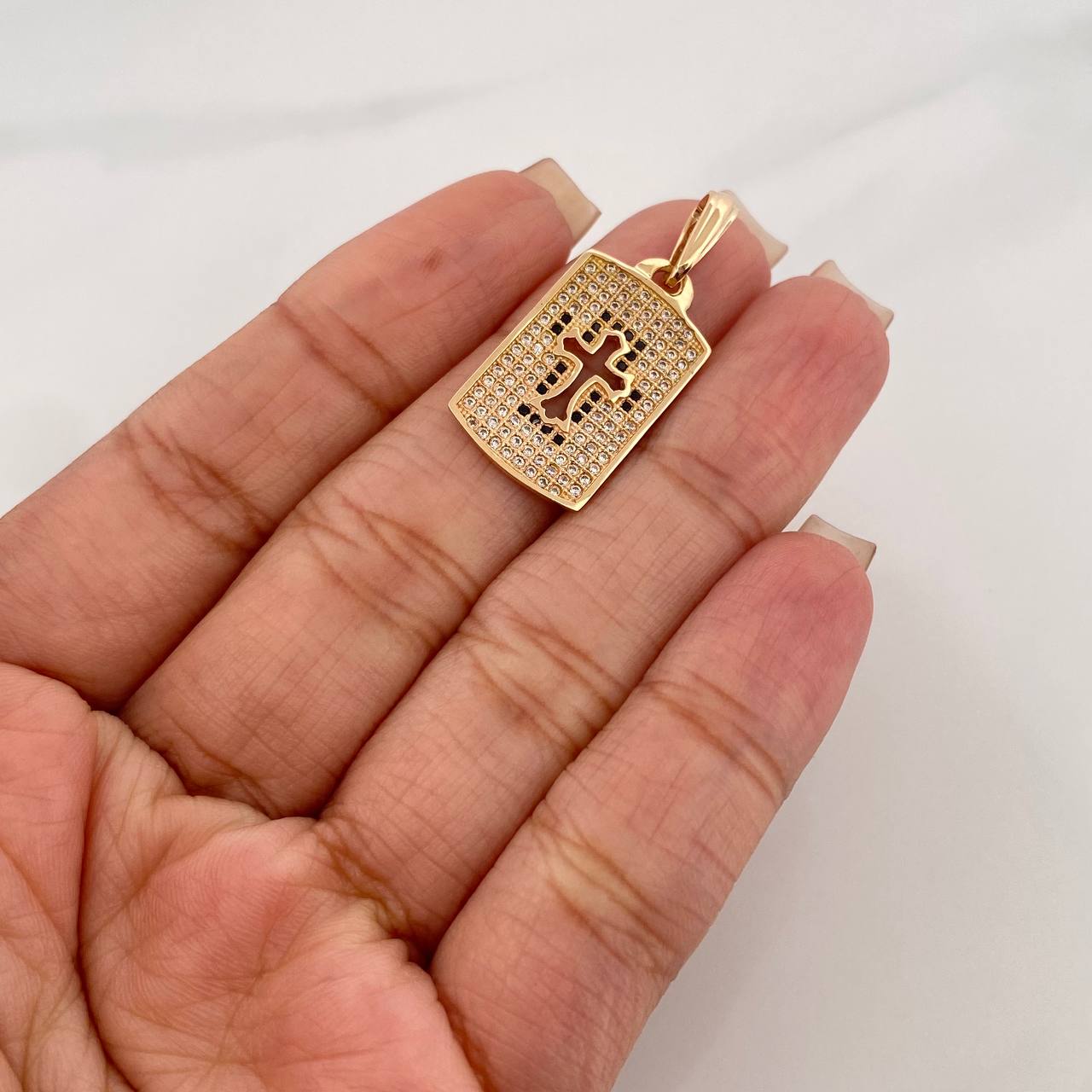 Dije Medalla Cruz 3.15 g / 3 cm Oro Amarillo 18K