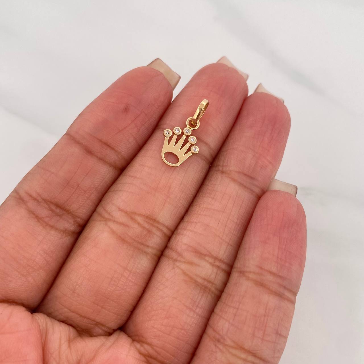 Dije Corona 0.6 g / 1.7 cm Oro Amarillo 18K