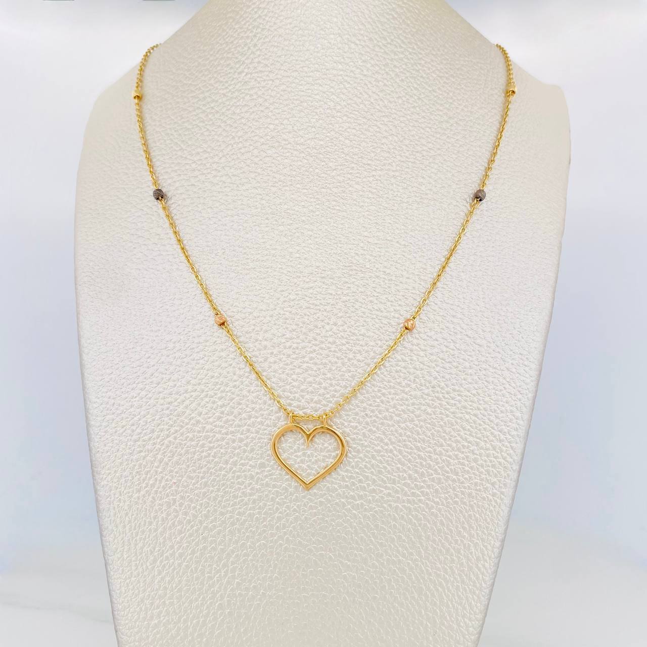 Cadena Aro Seguido Silueta Corazón 4.15 g / 46.3 cm / 3 mm Tres Oros 18K