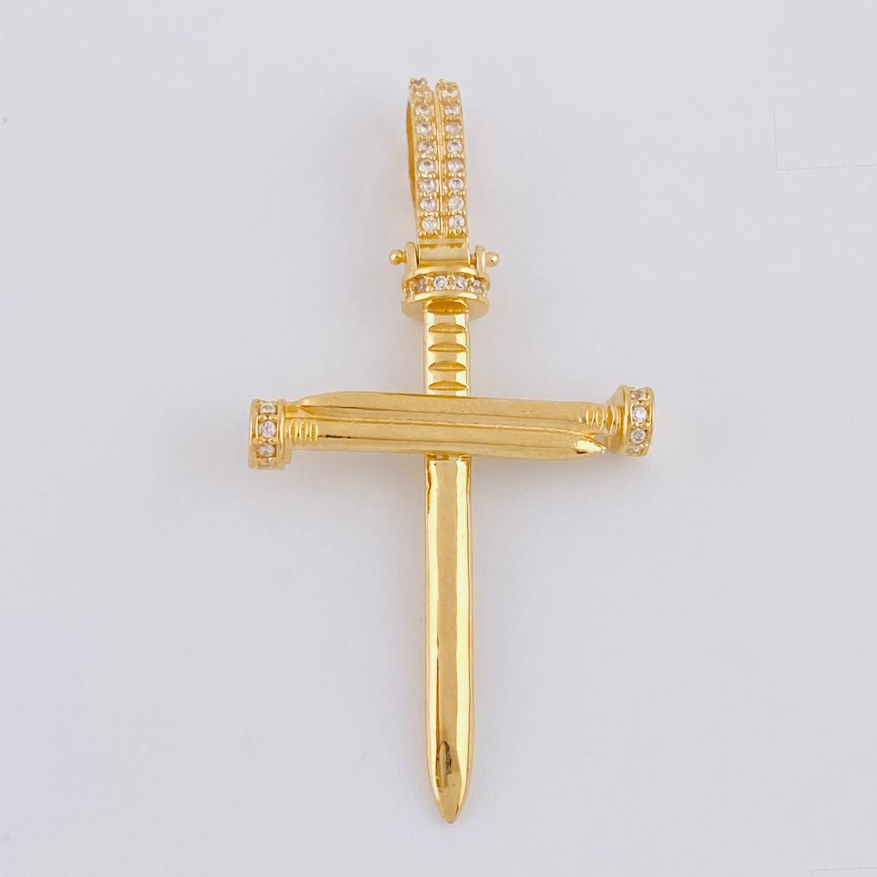 Dije Cruz Clavo 4.1 g / 4.6 cm Oro Amarillo 18K