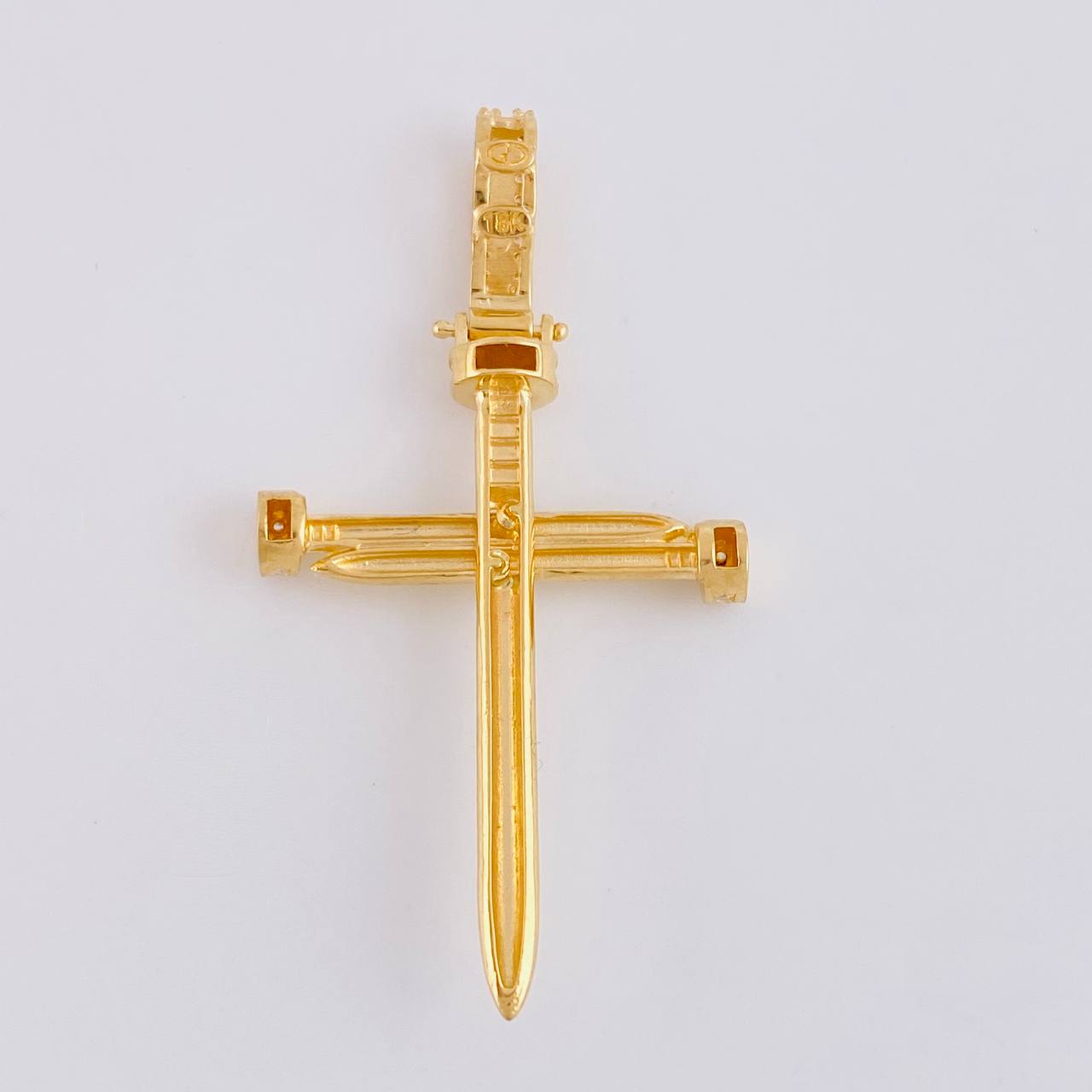 Dije Cruz Clavo 4.1 g / 4.6 cm Oro Amarillo 18K
