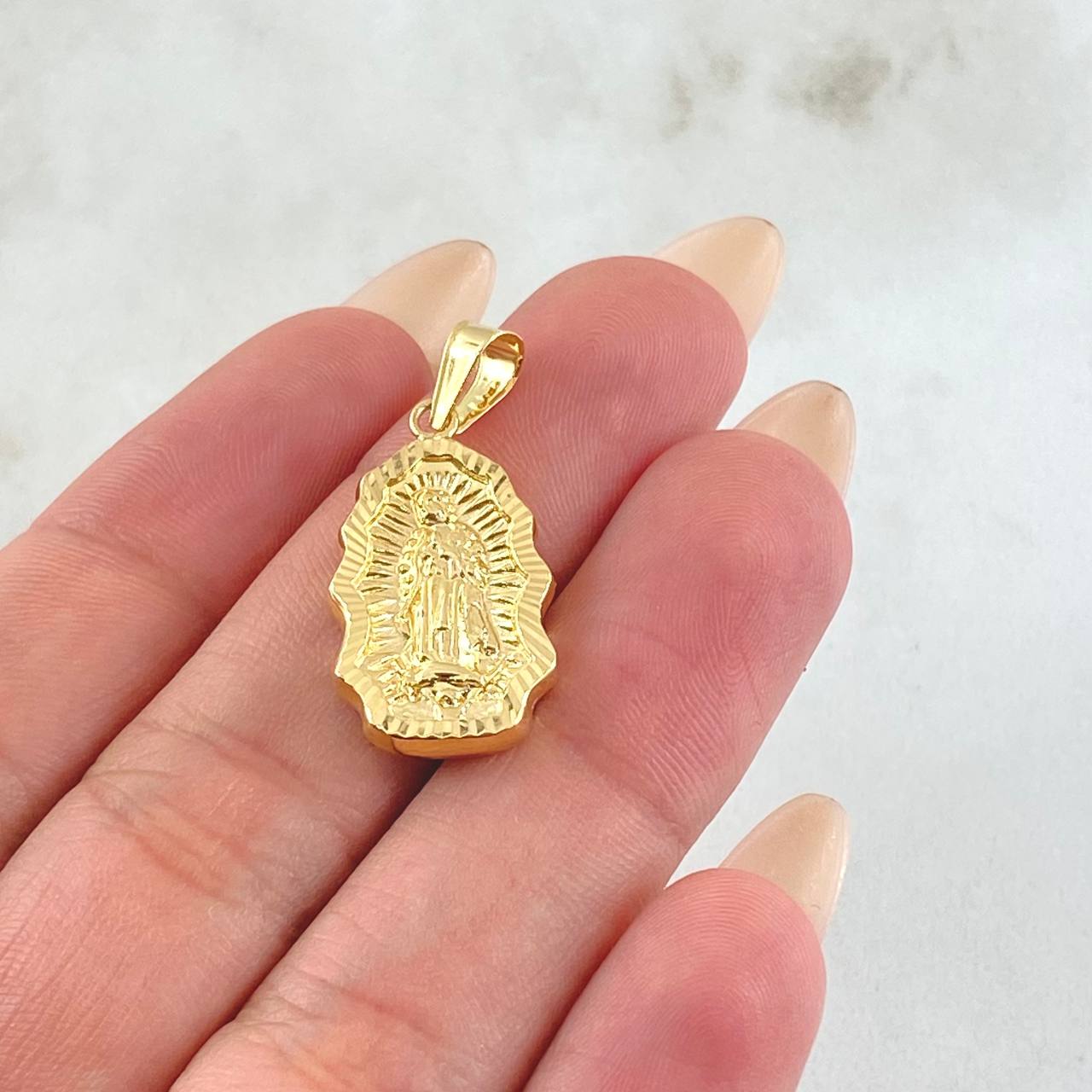 Dije Silueta Virgen Guadalupe 1.7gr / 2.9cm / Oro Amarillo 18K ©
