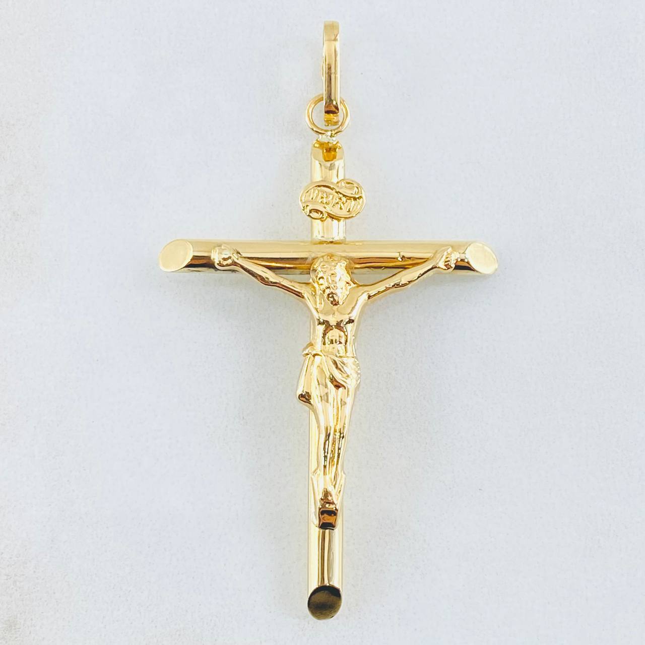 Dije Cruz Cristo 2.4gr / 5.8cm / Oro Amarillo 18K *