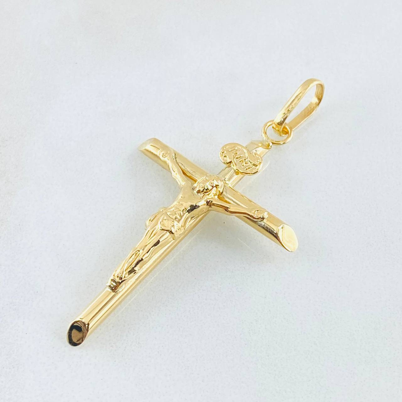 Dije Cruz Cristo 2gr / 5.2cm / Oro Amarillo 18K *